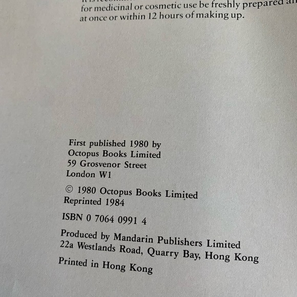 Vintage The Herb Book written by Arabella Boxer and Phillips Back circa 1980 - Picture 3 of 7